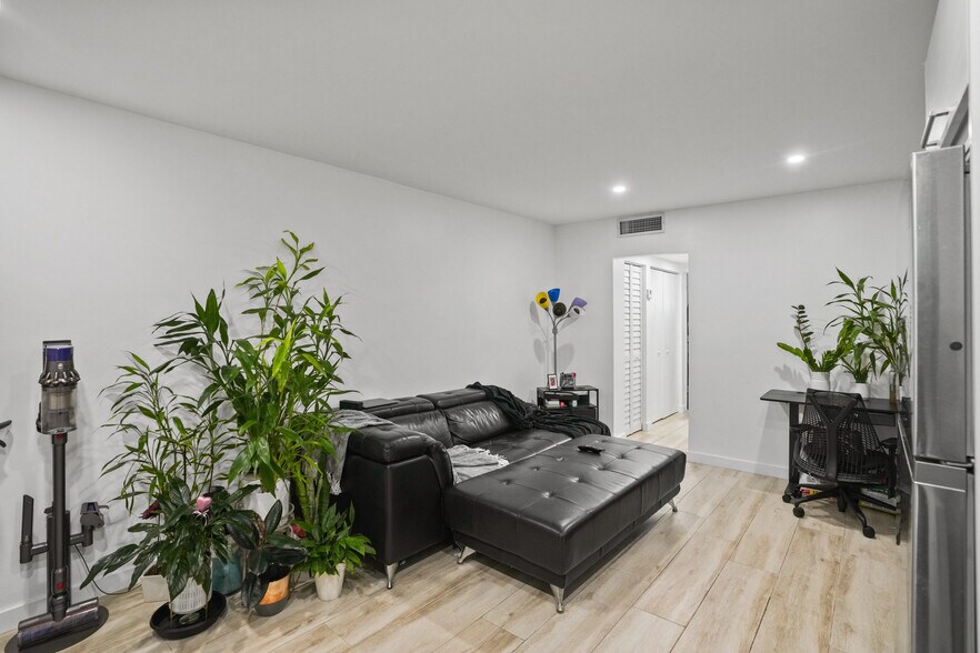 More Photos Of , Miami Beach Multifamily For Sale