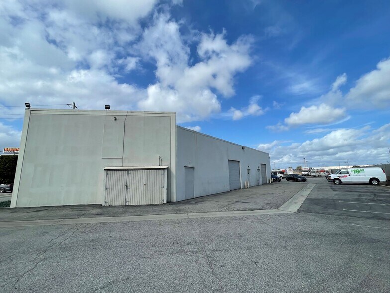 More Photos Of 3270-3294 Cherry, Long Beach Warehouse For Lease