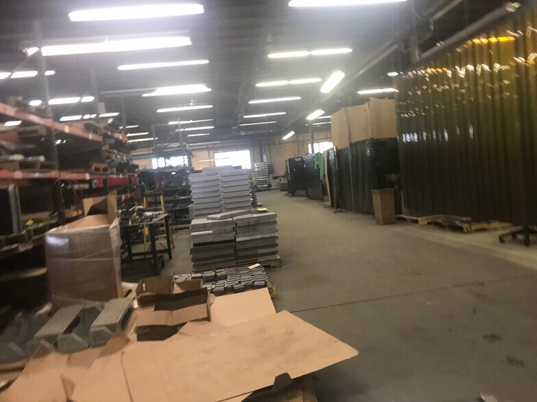 More Photos Of 2025 Brighton Henrietta Town Line Rd, Rochester Manufacturing For Lease