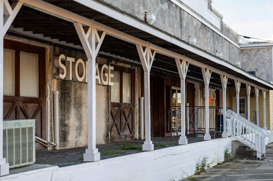 More Photos Of 160 W Haines Blvd, Lake Alfred Self Storage For Sale