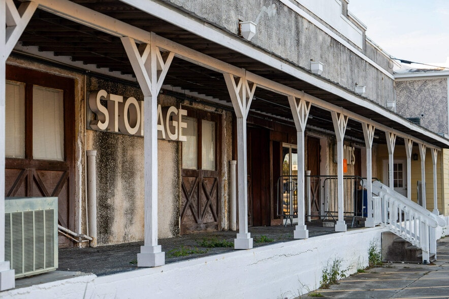 More Photos Of 160 W Haines Blvd, Lake Alfred Self Storage For Sale