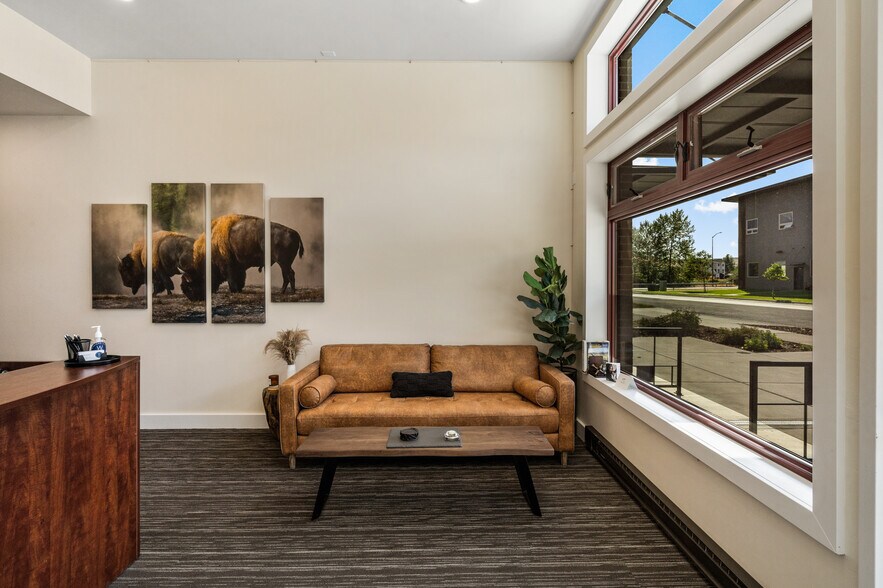 More Photos Of 387 Gallatin Park Dr, Bozeman Loft Creative Space For Sale