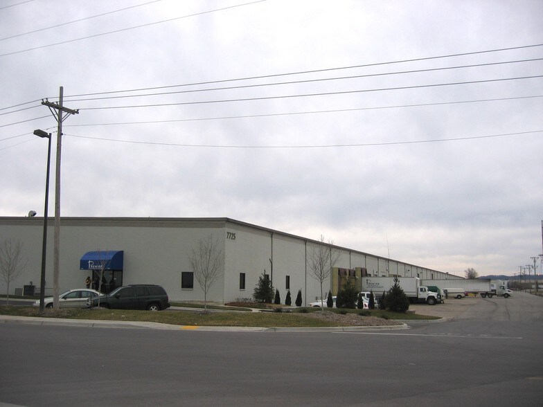 More Photos Of 7725 National Tpke, Louisville Warehouse For Lease