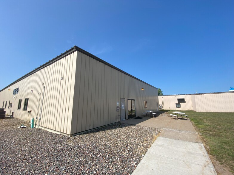More Photos Of 911 Pine St, Saint Croix Falls Manufacturing For Sale