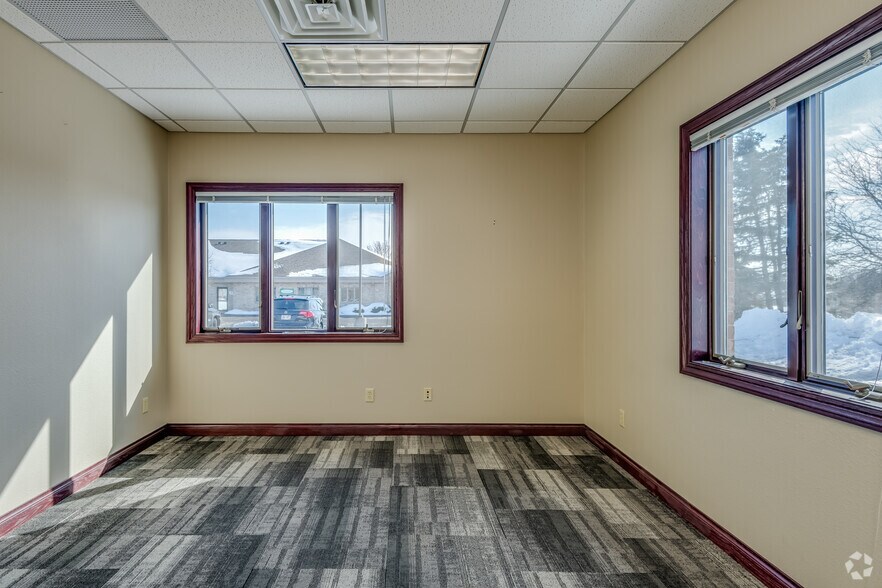 More Photos Of 119 N McCarthy Rd, Appleton Office For Lease