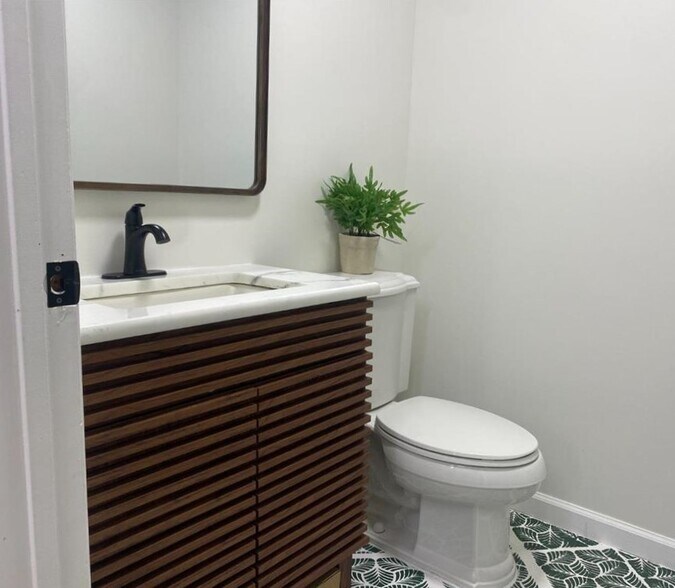 More Photos Of , East Brunswick Office For Sale