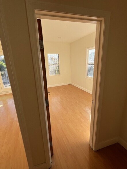 More Photos Of 931 N La Cienega Blvd, Los Angeles Storefront Retail Office For Lease