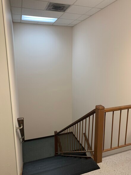 More Photos Of 1330 N Park St, Carrollton Medical For Sale