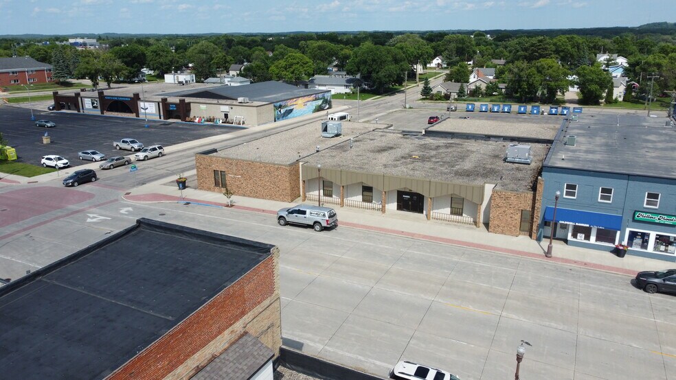 More Photos Of 511 Washington Ave, Detroit Lakes Office For Sale