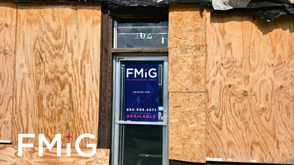 More Photos Of 156 N Craft Hwy, Chickasaw Storefront For Sale