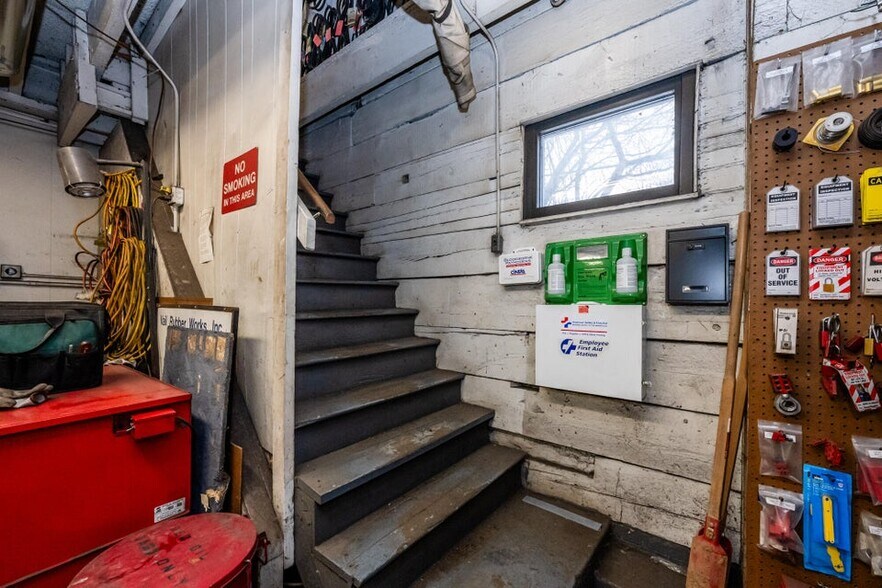 More Photos Of 521 Langley Ave, Saint Joseph Industrial For Sale