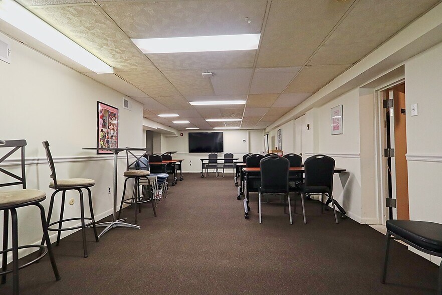 More Photos Of 766 Old York Rd, Jenkintown Medical For Sale