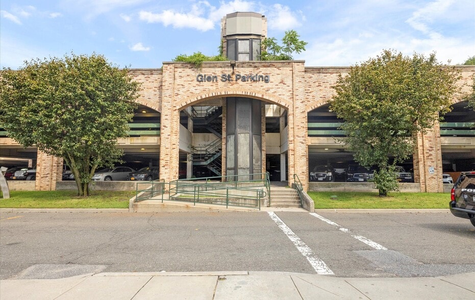 More Photos Of 37-39 Glen St, Glen Cove Office Residential For Sale