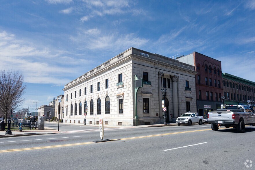 More Photos Of 74 Concord St @ 15 Park St, Framingham Office For Sale
