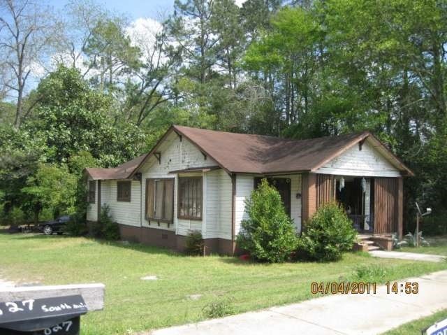 Primary Photo Of 631 S Main St, Ashburn Apartments For Sale