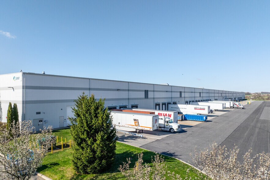 More Photos Of 9747 Commerce Cir, Kutztown Warehouse For Lease