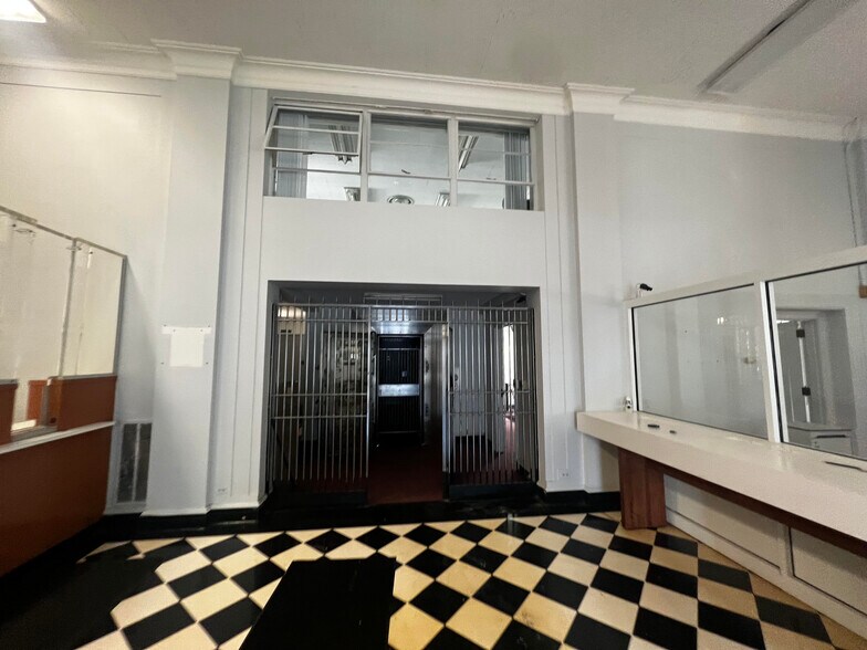 More Photos Of 257 New Dorp Ln, Staten Island Bank For Sale