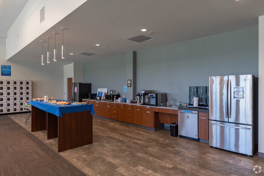 More Photos Of 8917 Louetta Rd, Spring Office For Lease