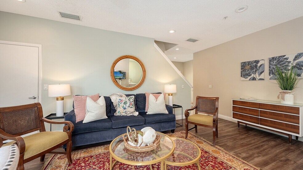 More Photos Of 5610 AVENIDA DEL MARE, Sarasota Specialty For Sale