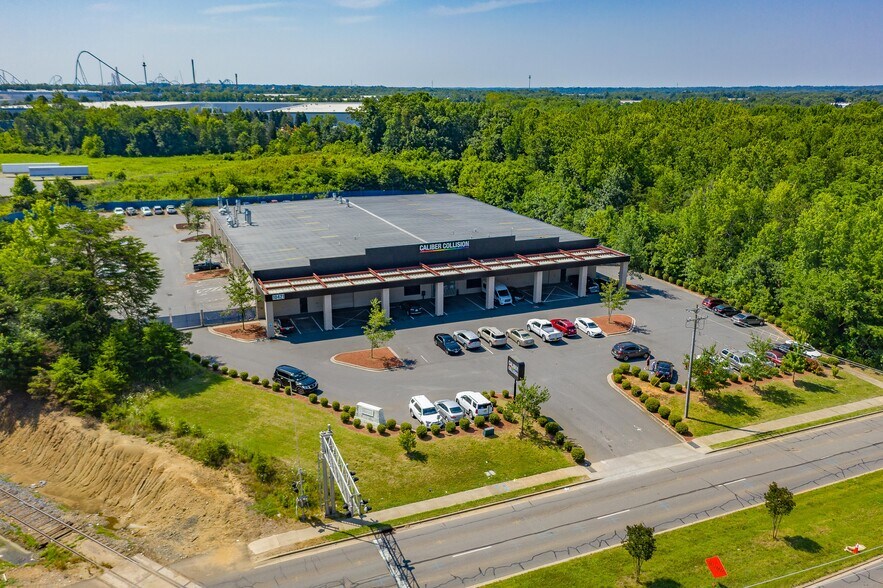 Primary Photo Of 10421 S Tryon St, Charlotte Auto Repair For Sale