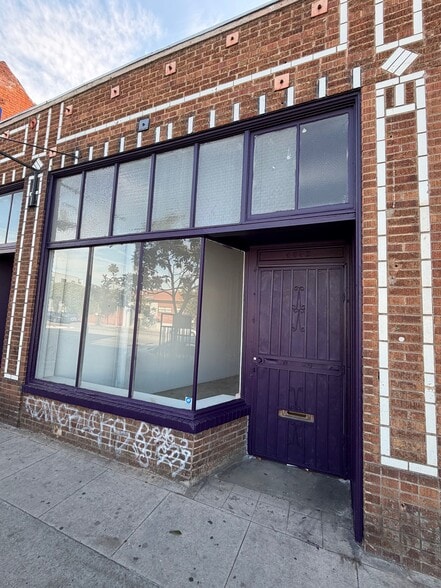 More Photos Of 4650 W Washington Blvd, Los Angeles Storefront For Lease
