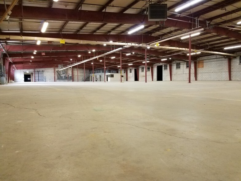 More Photos Of 2130 Industrial Park Rd, Ferdinand Warehouse For Lease