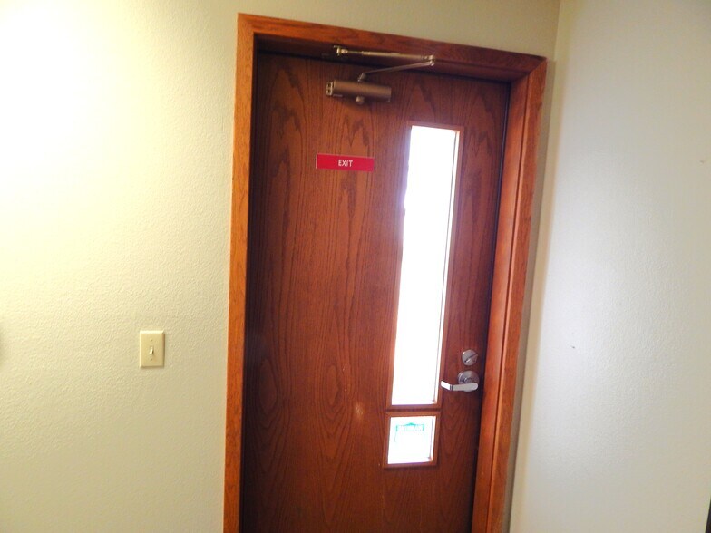 More Photos Of 272 Medical Loop, Roseburg Office For Sale