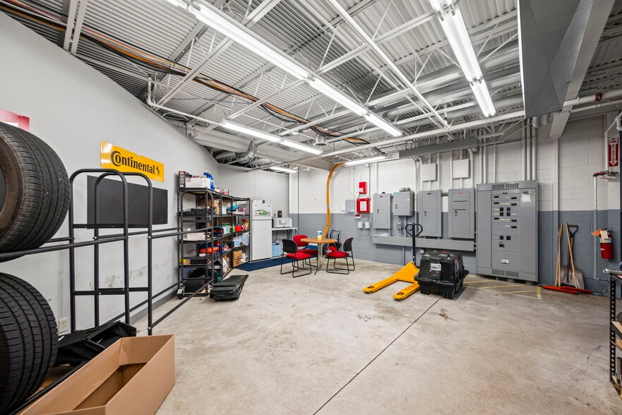 More Photos Of 3960 State Road 38 E, Lafayette Auto Dealership For Sale