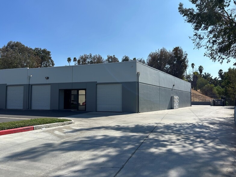 More Photos Of 3227 Producer Way, Pomona Warehouse For Lease