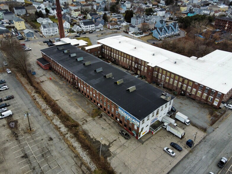 More Photos Of 460 Globe St, Fall River Showroom For Sale