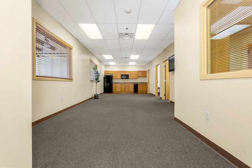 More Photos Of 3 Ajootian Way, Middleton Warehouse For Sale