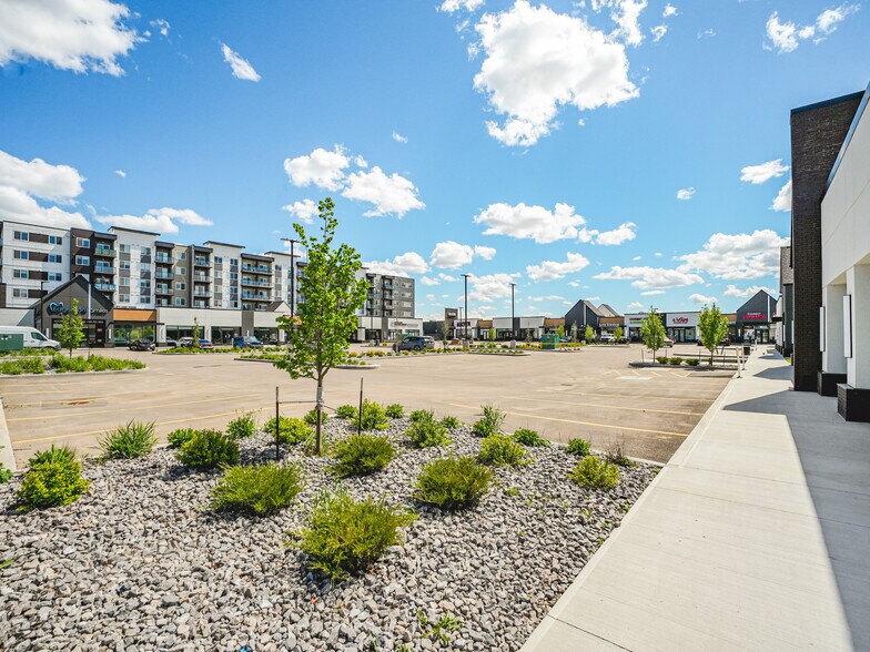More Photos Of 5345 Edgemont Blvd NW, Edmonton General Retail For Lease
