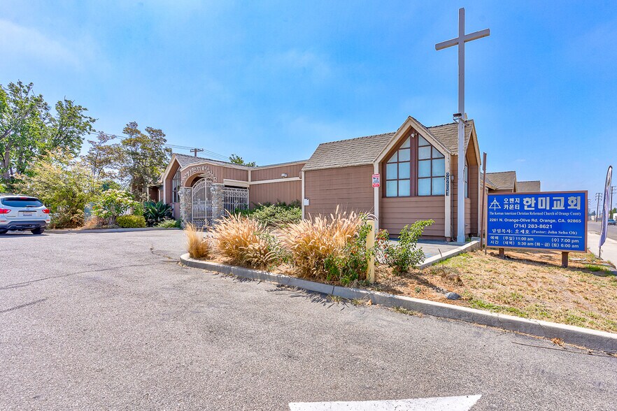 Primary Photo Of 2261 N Orange Olive Rd, Orange Religious Facility For Sale