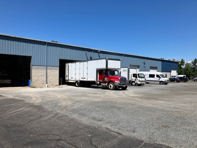 More Photos Of 78 W State Route 173, Asbury Flex For Sale