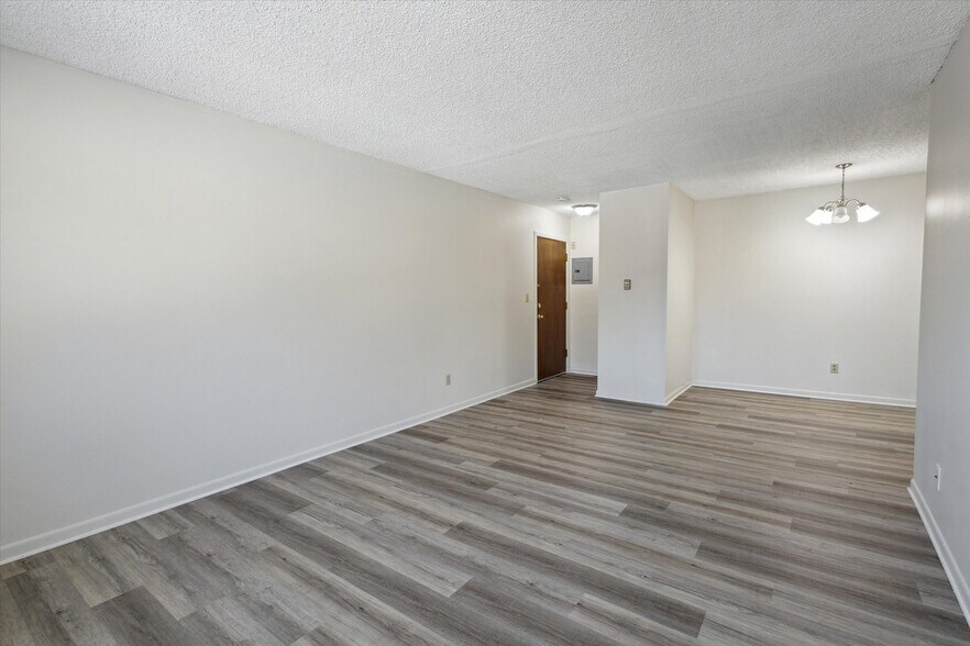 More Photos Of 4415-4425 Hull Rd, Leslie Apartments For Sale