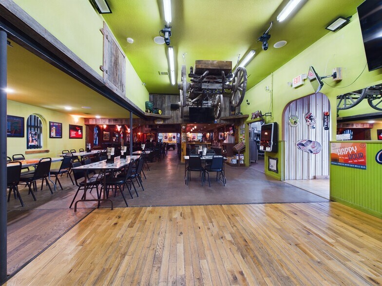 More Photos Of 4512 E M-21, Corunna Restaurant For Sale