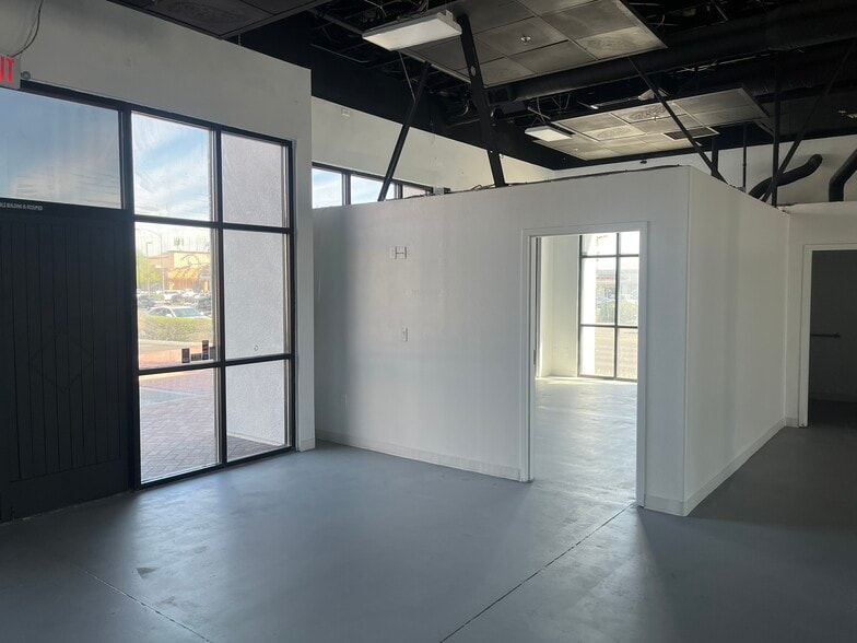 More Photos Of 4255 S Durango Dr, Las Vegas Freestanding For Lease