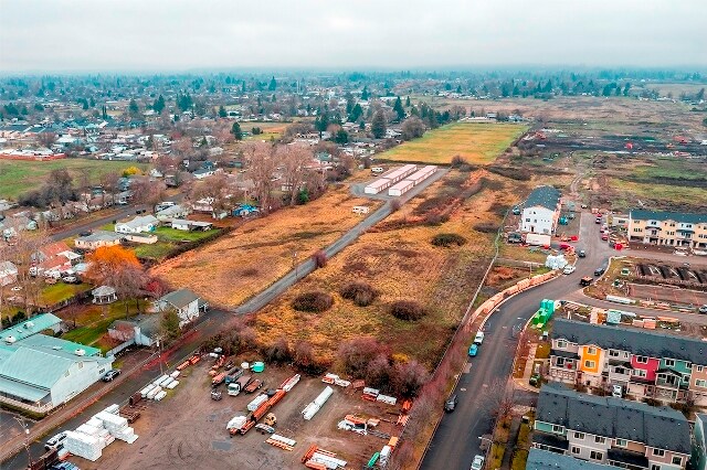 More Photos Of 2561 W Main St, Medford Self Storage For Sale