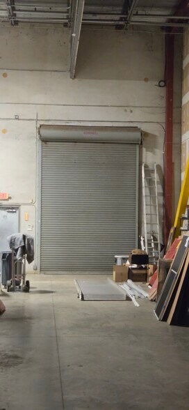 More Photos Of 13830 Jetport Commerce Pky, Fort Myers Warehouse For Lease