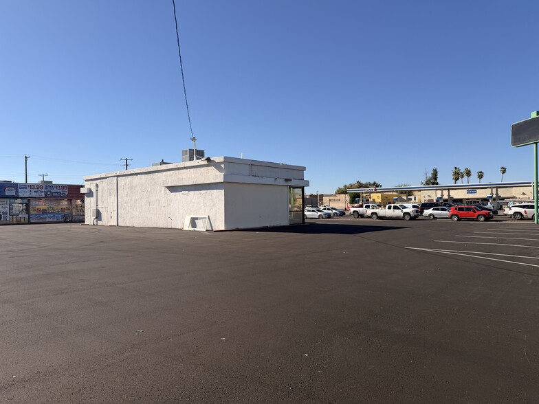More Photos Of 7501 W Indian School Rd, Phoenix Freestanding For Lease
