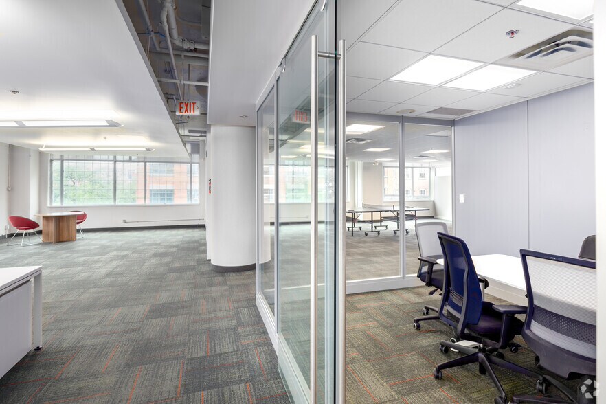 More Photos Of 119 Spadina Ave, Toronto Loft Creative Space For Lease