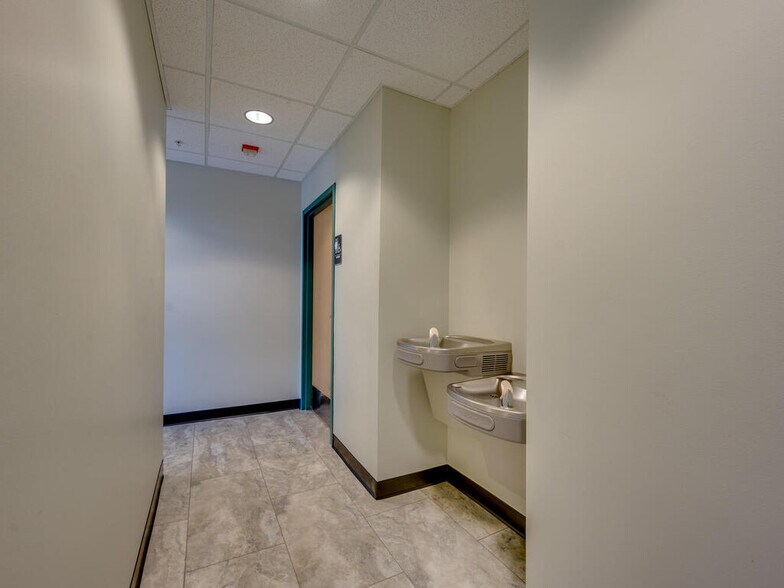 More Photos Of 1815 S Highway 183, Leander Office For Sale