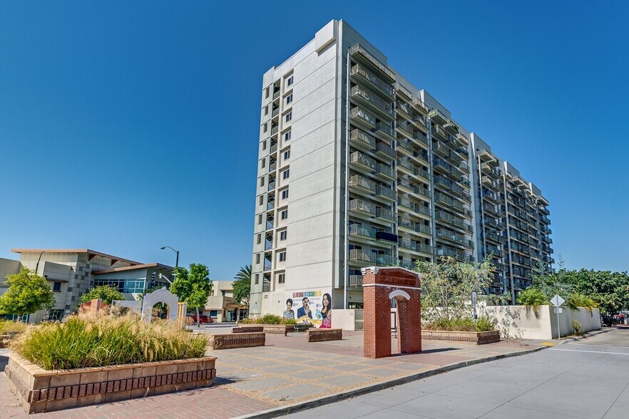 More Photos Of 801 National City Blvd, National City Multifamily For Sale