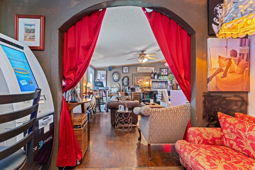 More Photos Of 33855 Blanco Rd, Bulverde Bar For Sale