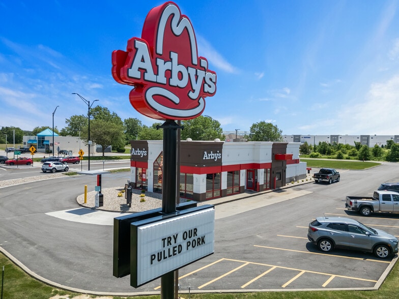 More Photos Of 4651 W 61st Ave, Hobart Fast Food For Sale