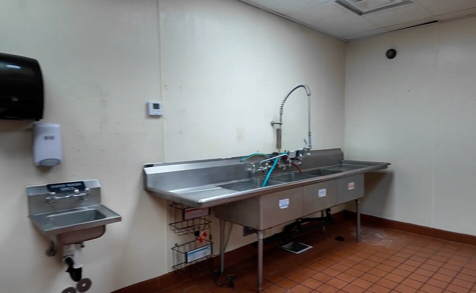 More Photos Of 310 S Boulder Hwy, Henderson Fast Food For Lease