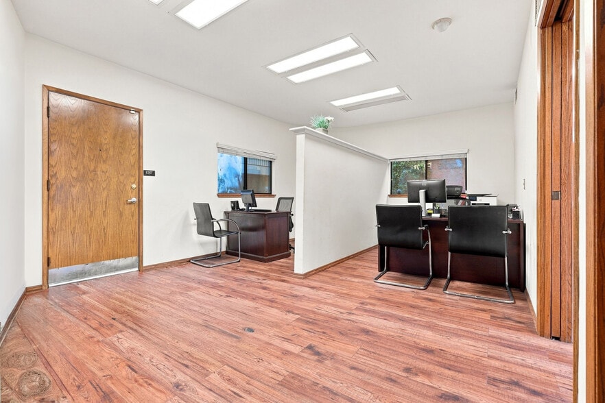 More Photos Of 1063 Colorado Blvd, Eagle Rock Medical For Sale