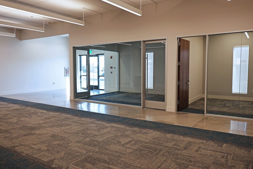 More Photos Of 7101 Case Ave, North Hollywood Warehouse For Lease