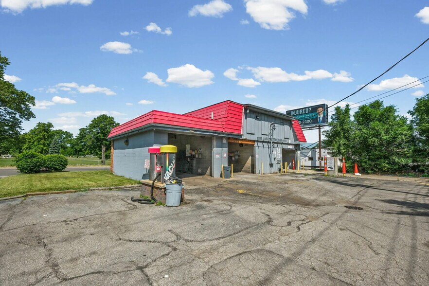 More Photos Of 3562 Lagrange St, Toledo Carwash For Sale