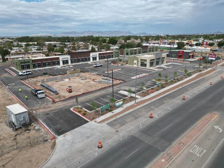 More Photos Of 8100 N Loop Dr, El Paso Storefront Retail Office For Lease